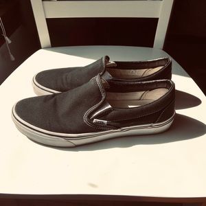 Vans Classic Slip Ons Black